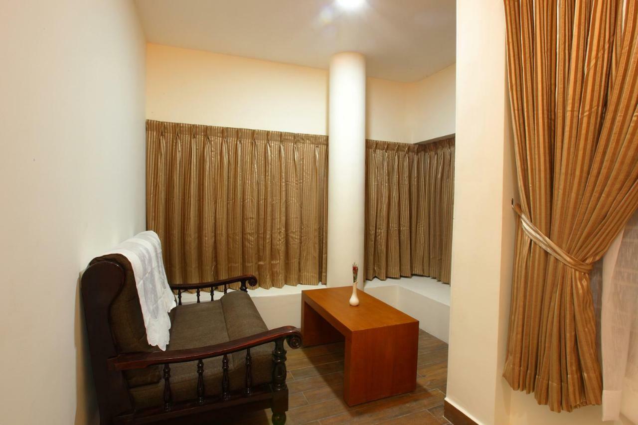 Hotel Rohini International Kallar  Exterior photo
